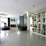 Hotel Embajadores