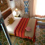 Casa Sol Y Luna By Majikal B&B