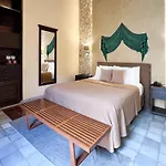 Ya\'Ax Hotel Boutique