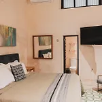 Casa De Cortes