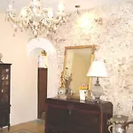 Casa De Piedra, Centro Histórico