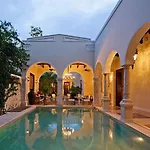Casa Lecanda Boutique Hotel