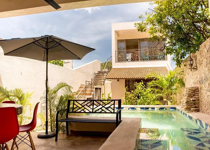 Casa Palmas By Majikal B&B