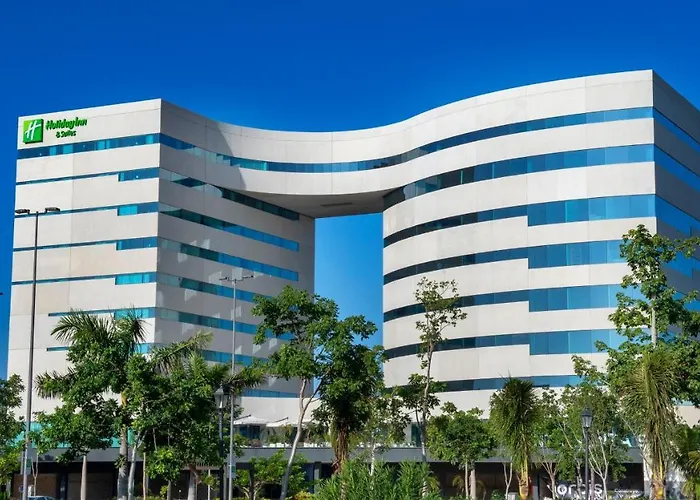Holiday Inn&Suites - Merida La Isla, an IHG Hotel