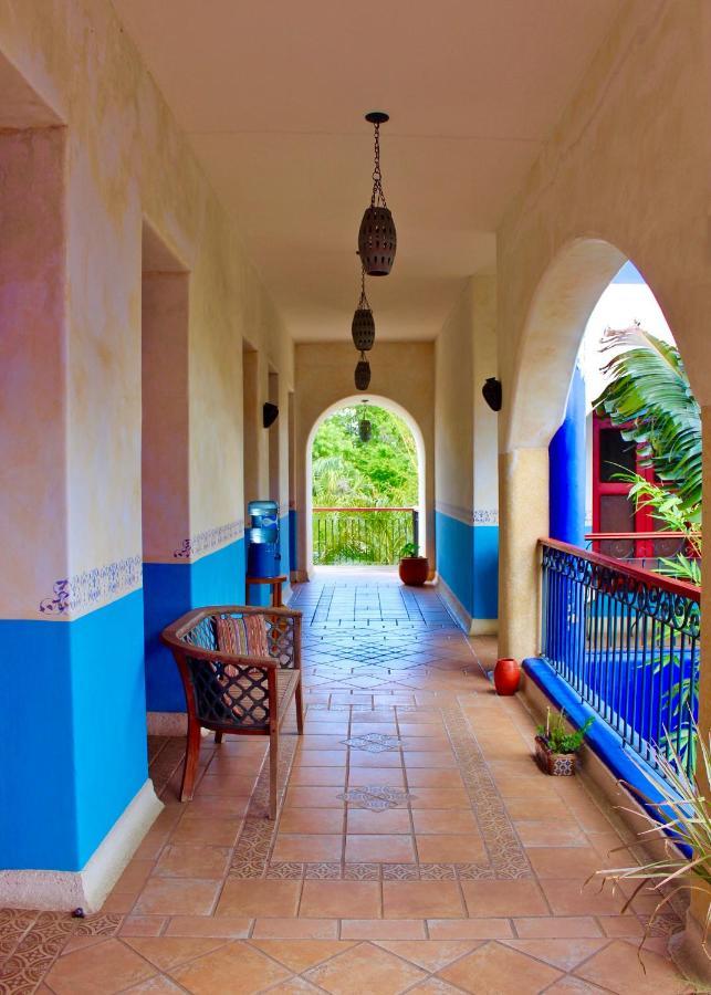 Medio Mundo Hotel