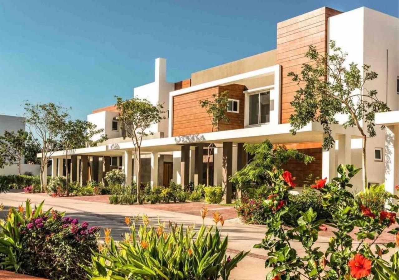 Сasa de vacaciones Modern House Surrounded By Nature *