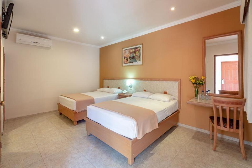 Tecnohotel Itzaes Hotel 3*