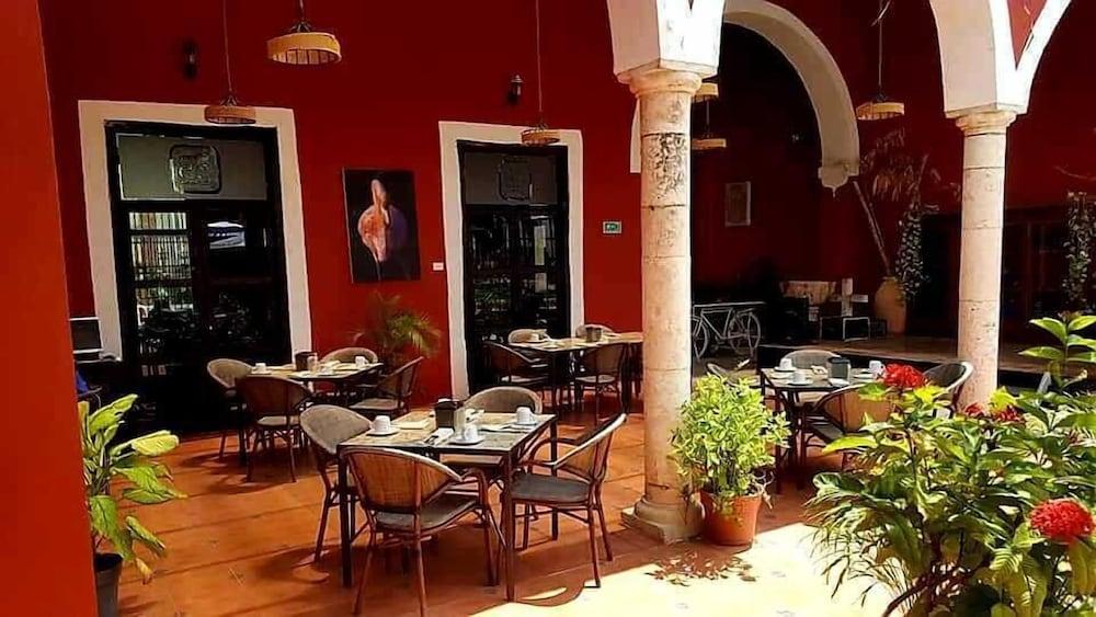 Embajadores Mérida