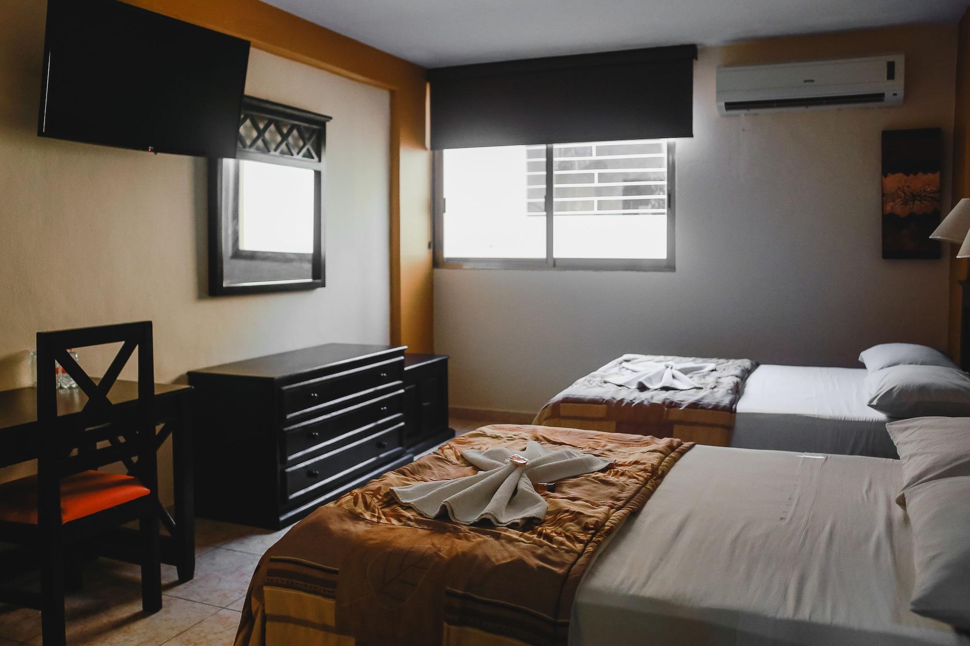 Plaza Mirador Hotel 3*