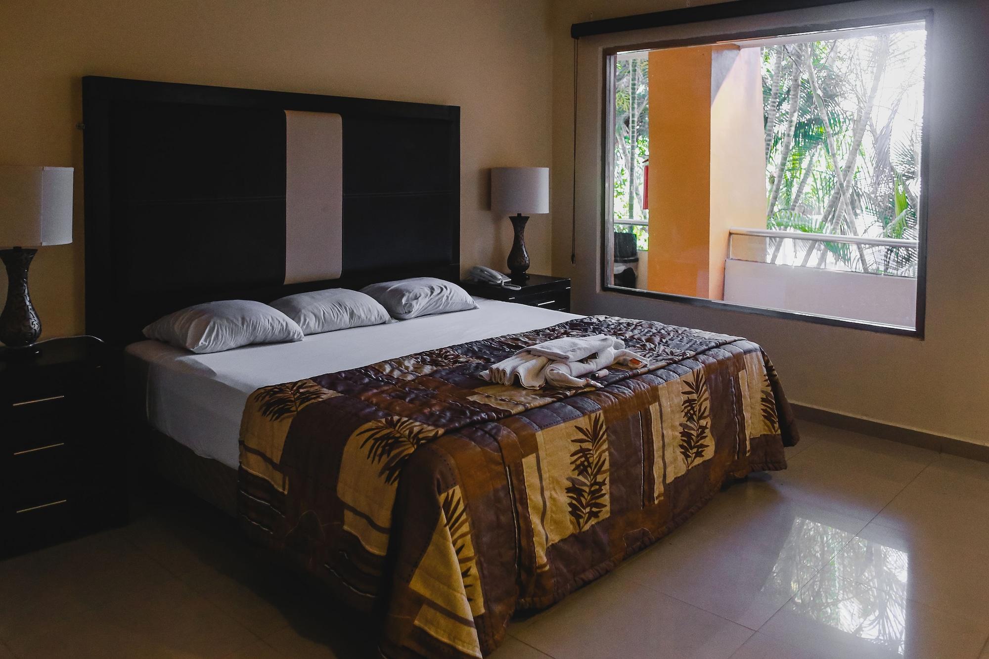 Plaza Mirador Hotel 3*