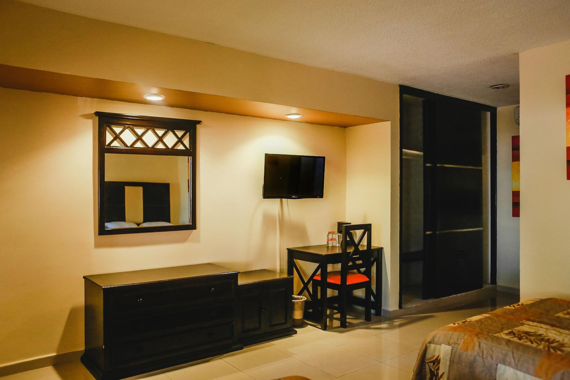Plaza Mirador Hotel 3*