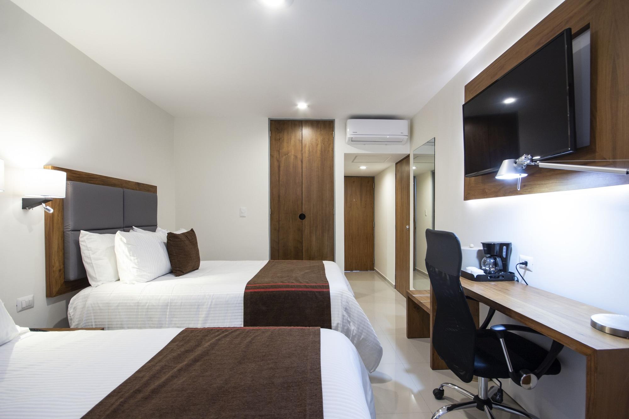 Hotel Mision Express Altabrisa 3*