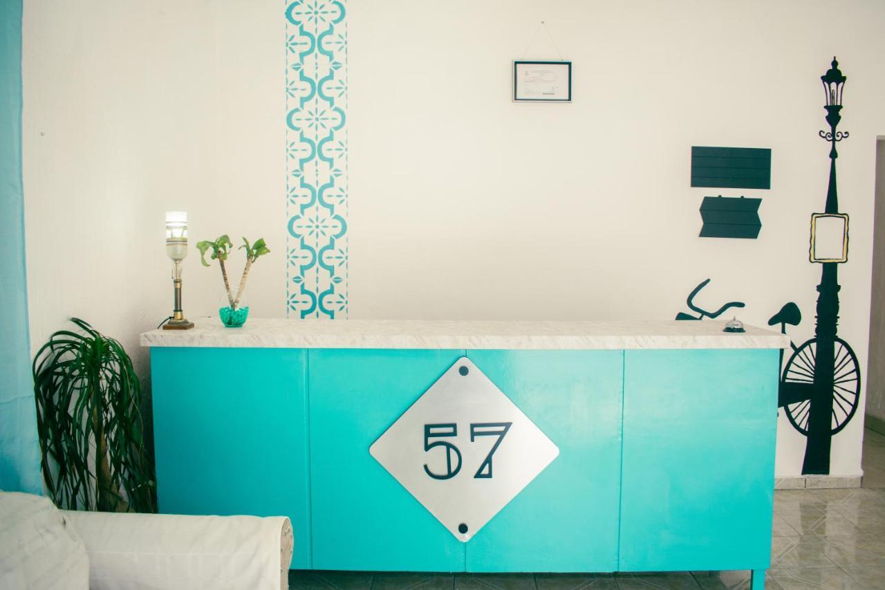 57 Hotel 2*
