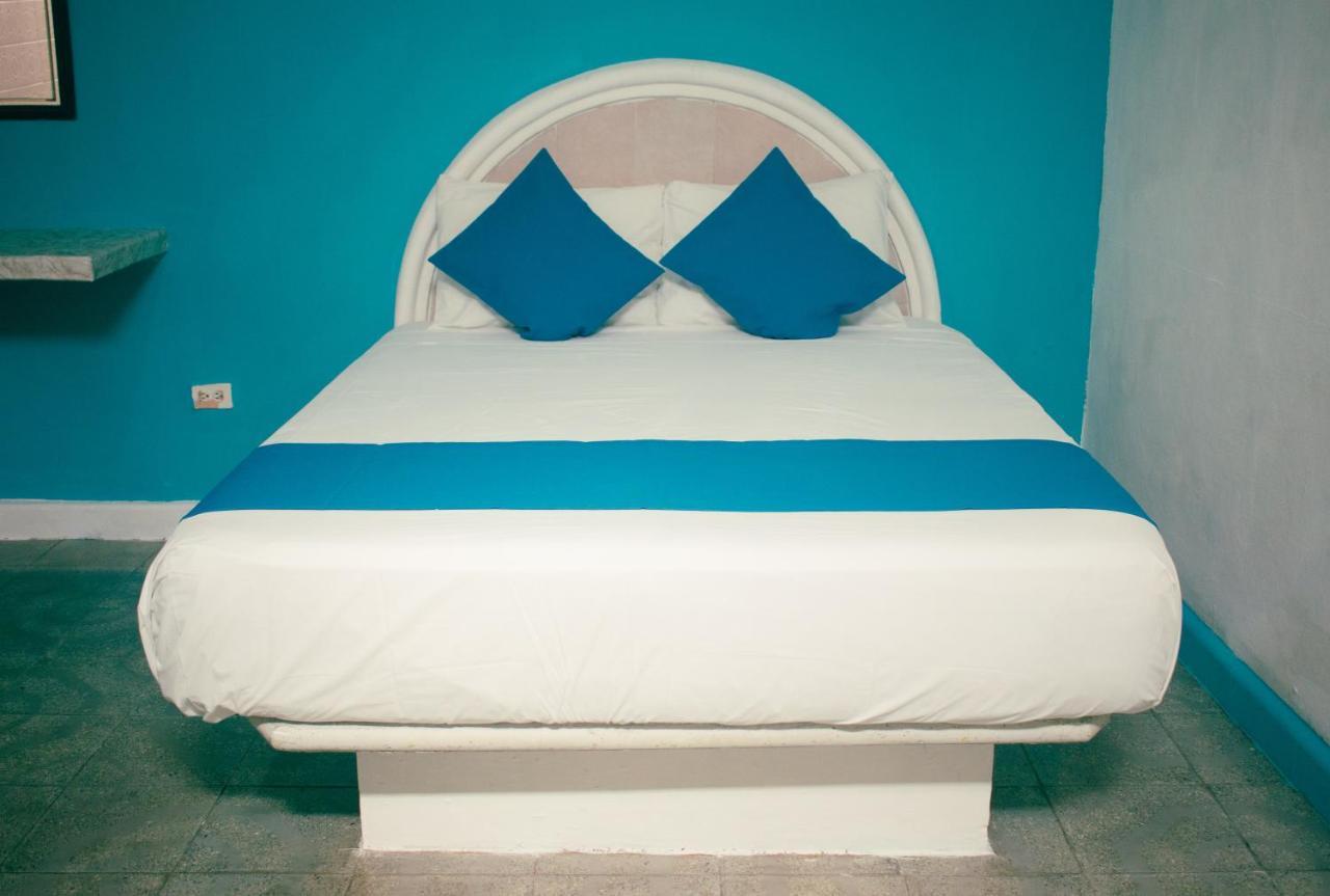 57 Hotel 2*