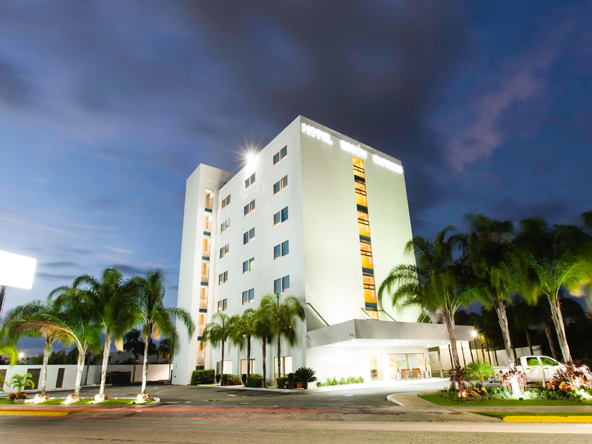 Hotel Mision Express Altabrisa Merida