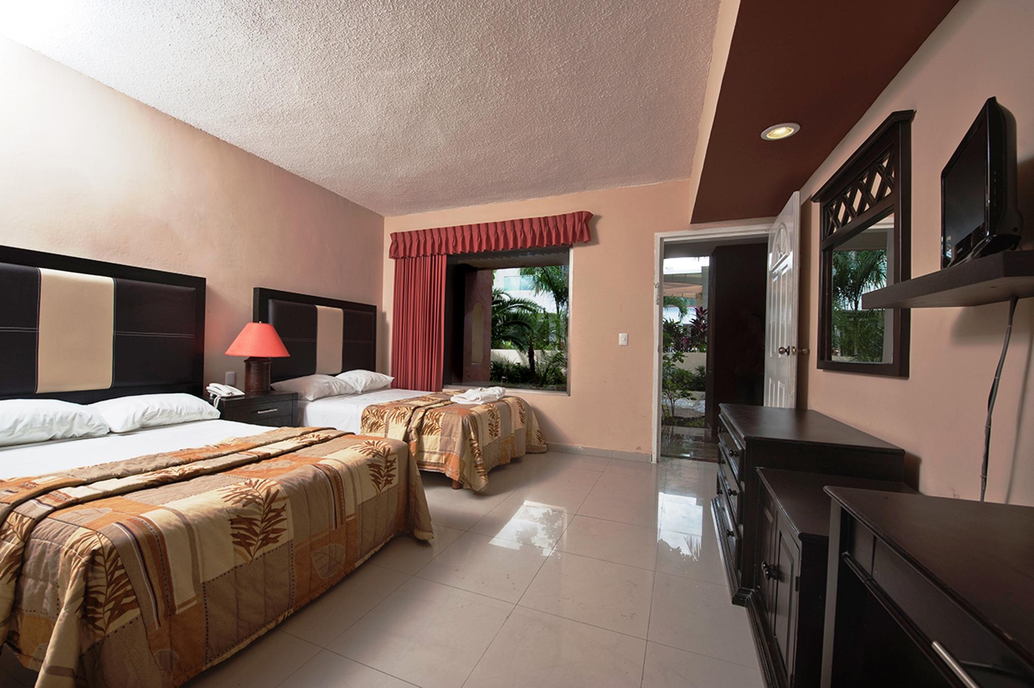Hotel Plaza Mirador 3*