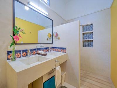 Casa 411 Bed & Breakfast
