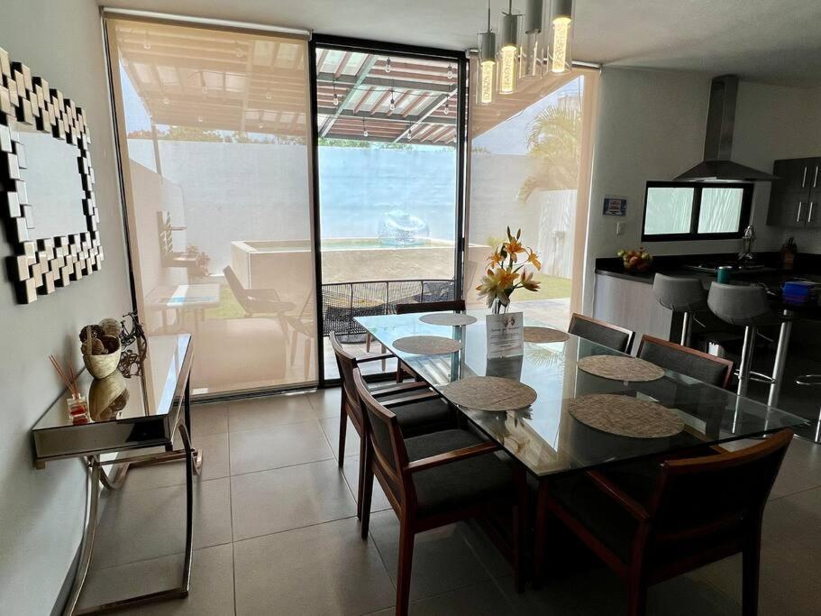 Residencia “sac Uh” *