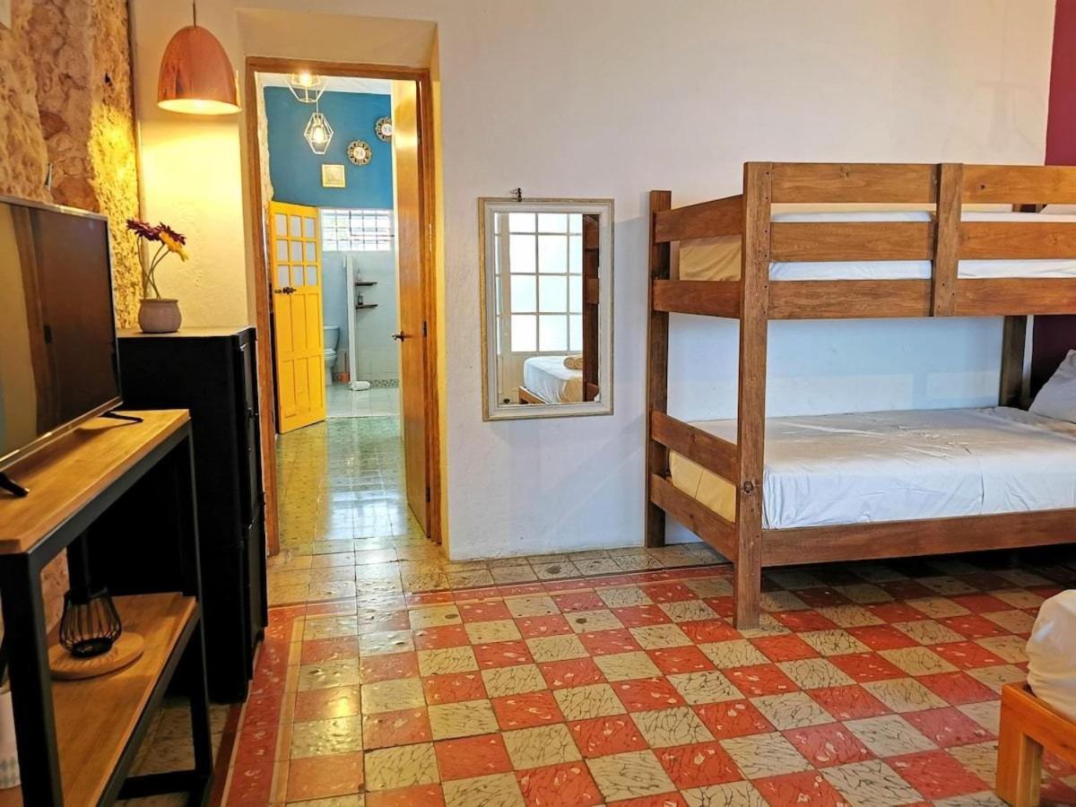 La 78 Alberca Y Garage Con Porton Electrico Сasa de vacaciones Mérida