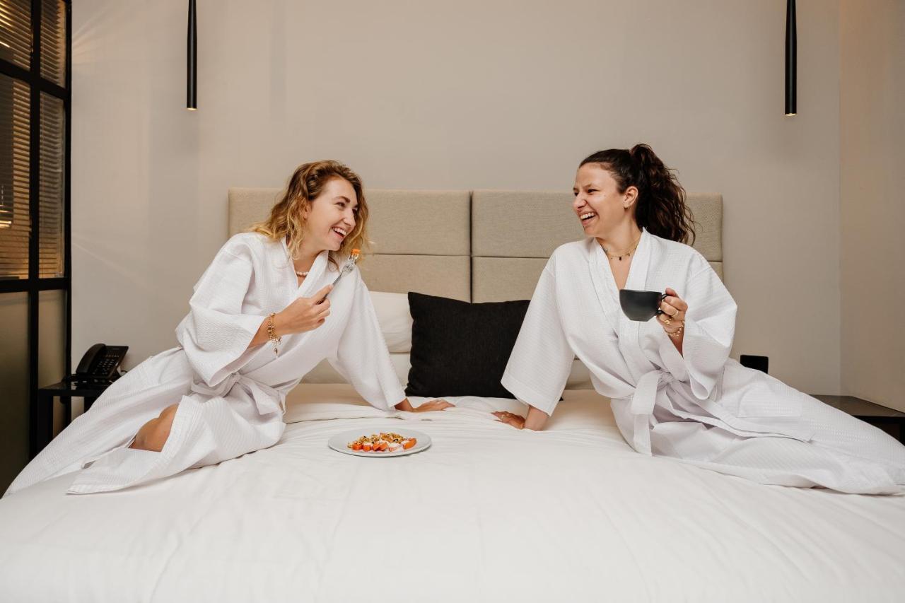 Ontico Urban Design Hotel 4*