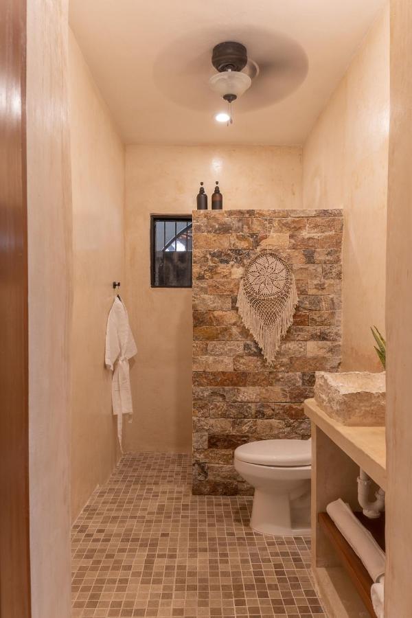 Casa Dos Lirios Boutique Bed & Breakfast Merida