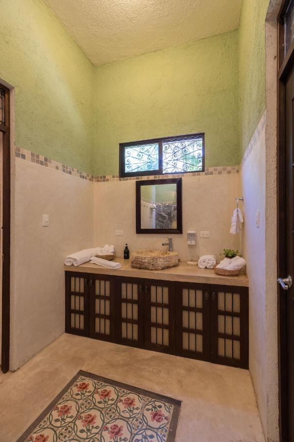 Bed & Breakfast Casa Dos Lirios Boutique Merida