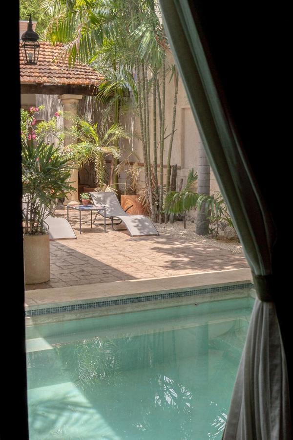 Casa Dos Lirios Boutique Bed & Breakfast