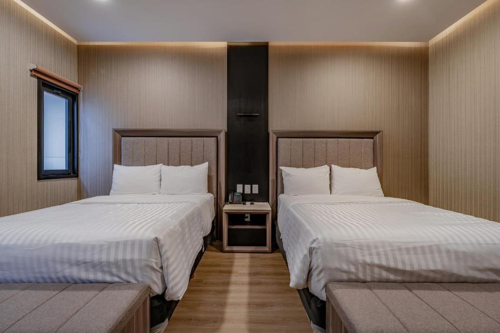 Kavia Premium 4*