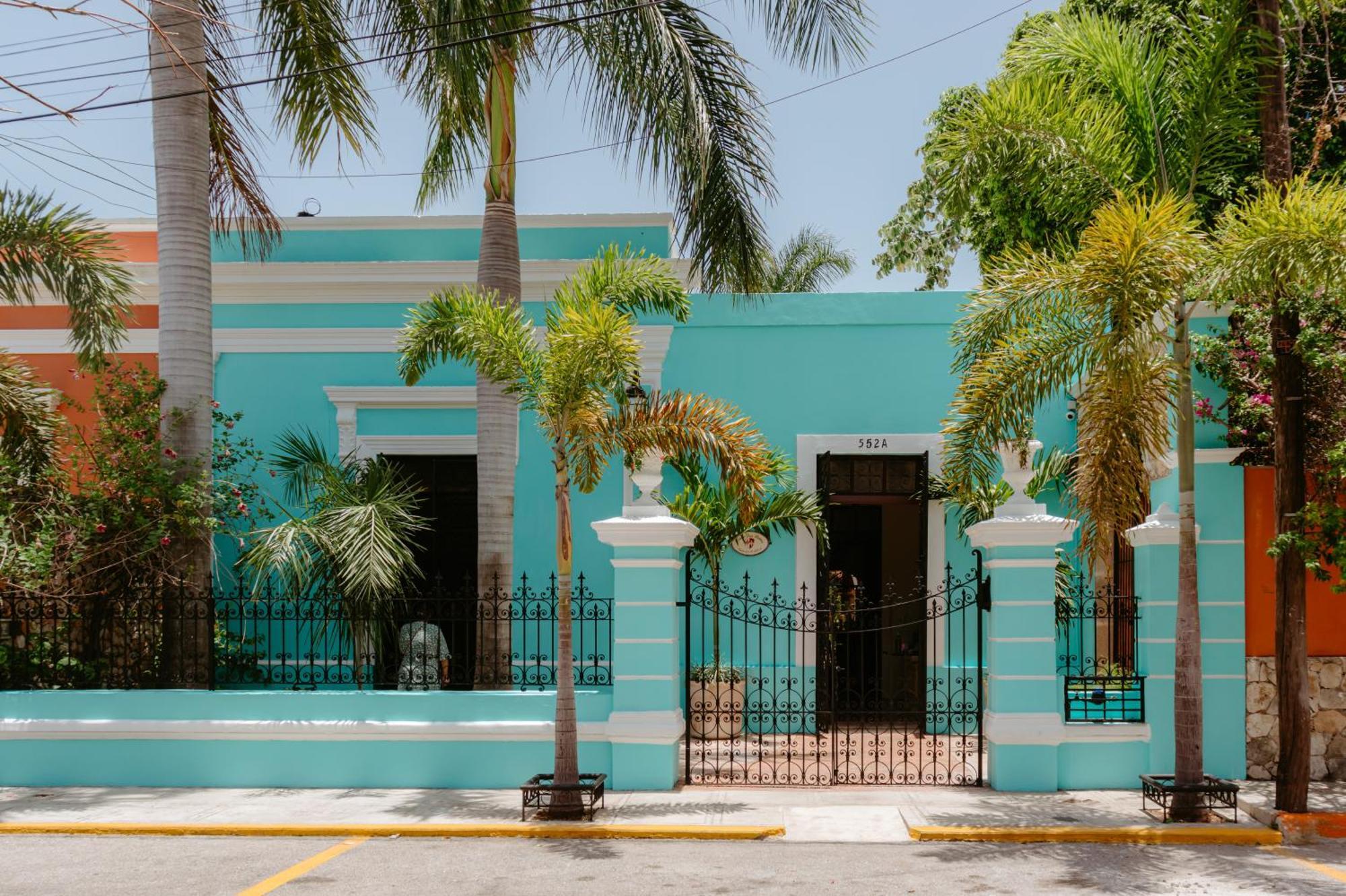 Casa Dos Lirios Boutique Bed & Breakfast Merida