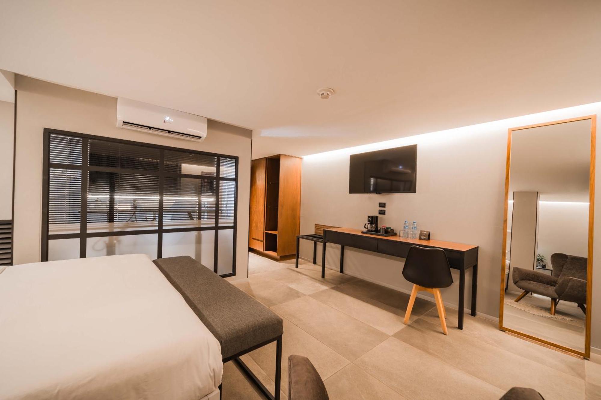 Ontico Urban Design Hotel 4*