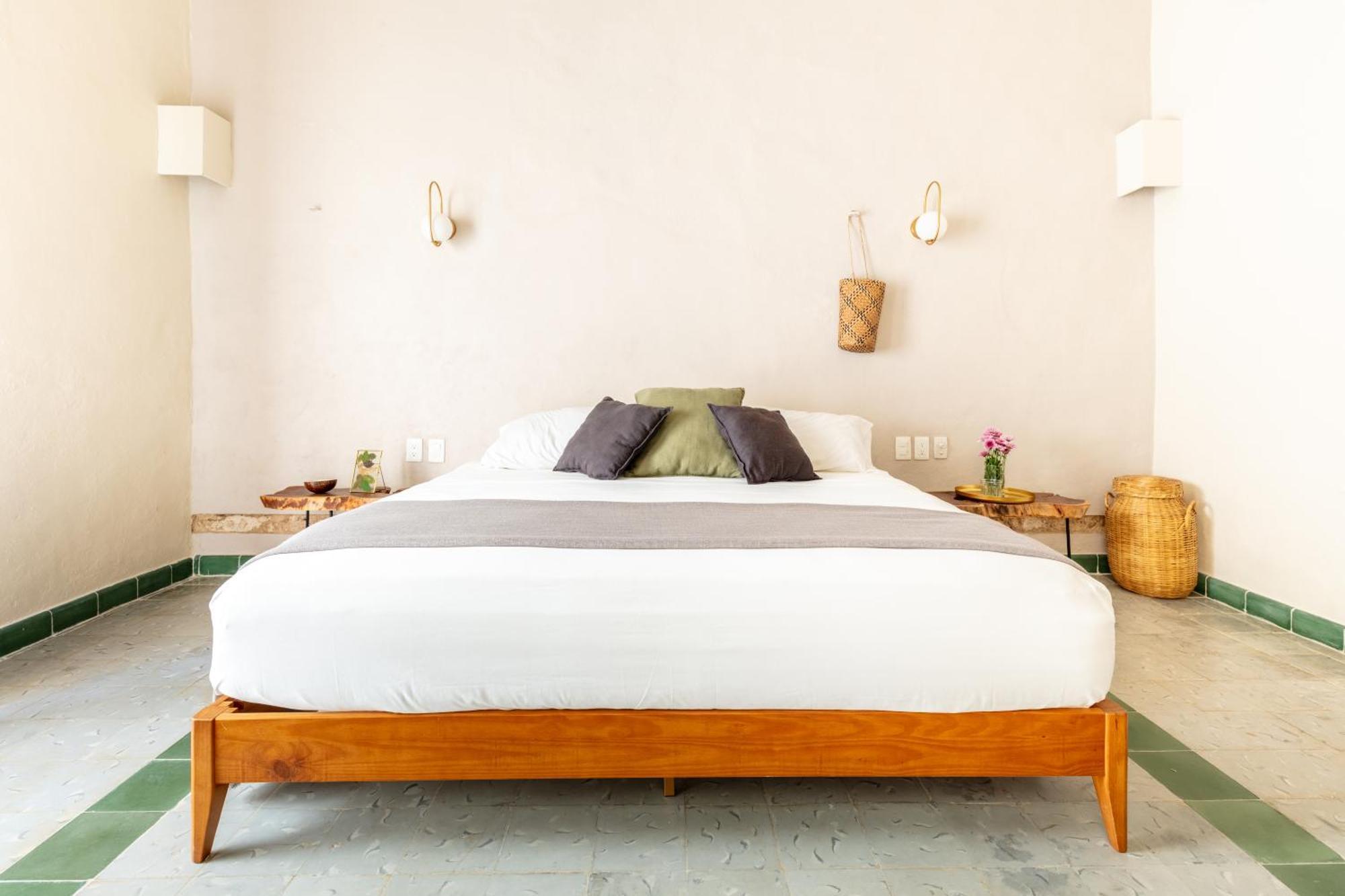 Casa Tuch. Independientes De Diseno. Retiro De Lujo, Oasis De Paz. Pensión