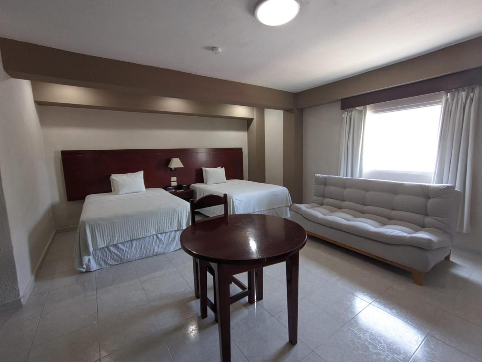 Maria Del Carmen Hotel 4*