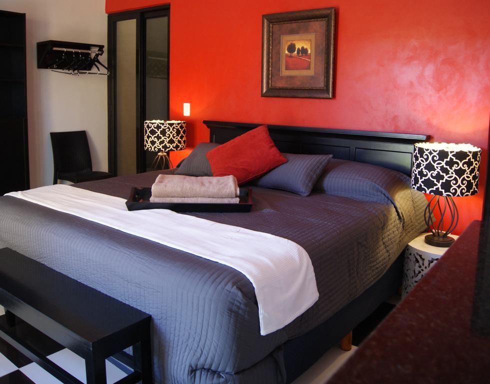 Ochenta Y Dos Bed & Breakfast & Spa Bed & Breakfast Merida