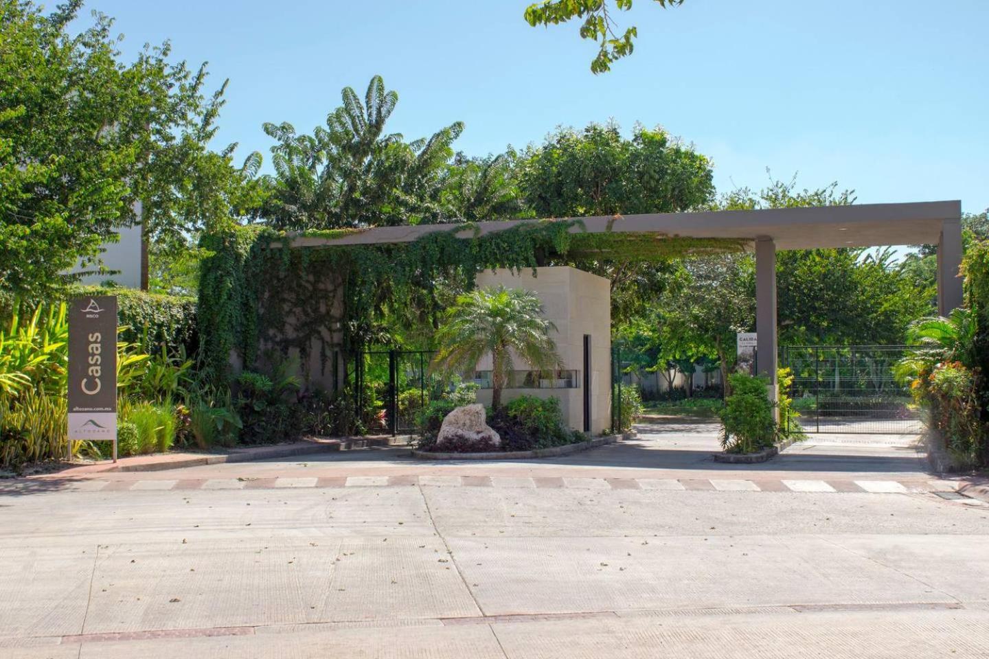 Modern House Surrounded By Nature * Mérida