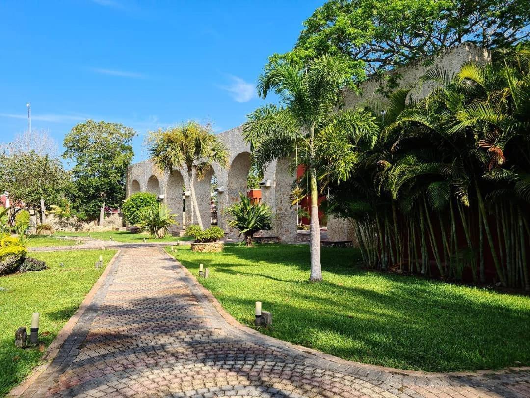 Hacienda Santa Cruz Hotel