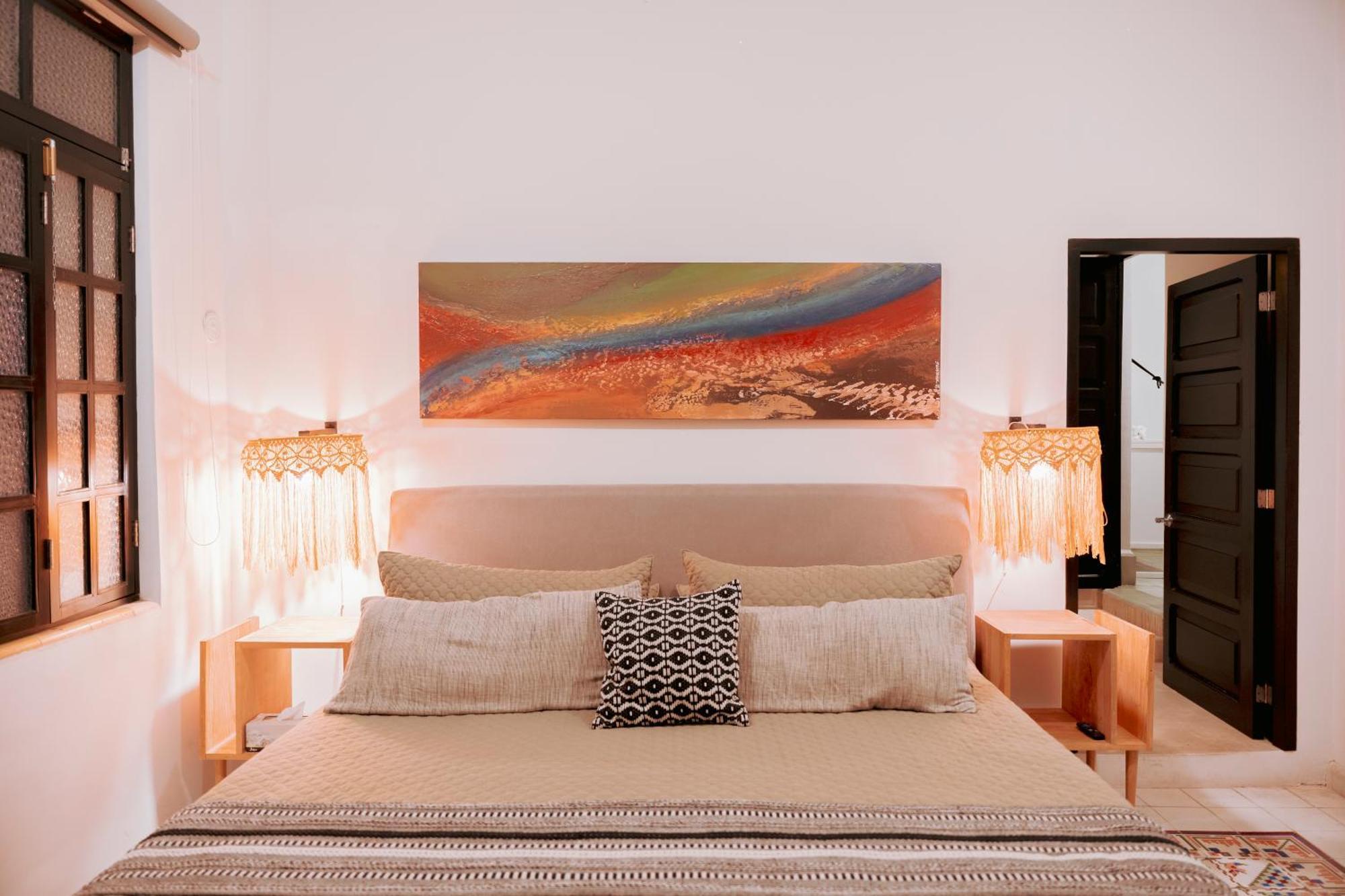 Hotel Casa De Cortes 3*