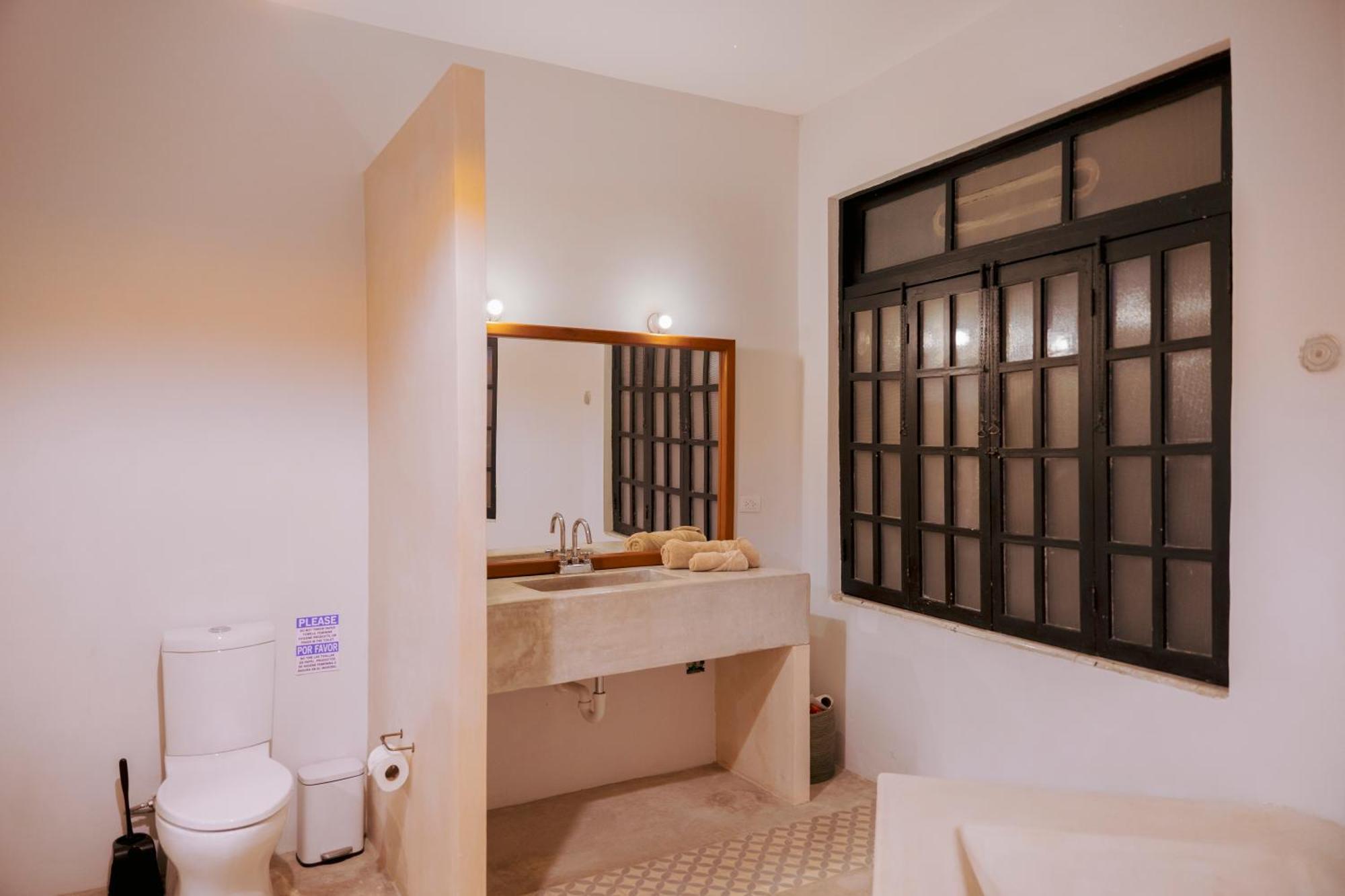 Hotel Casa De Cortes 3*