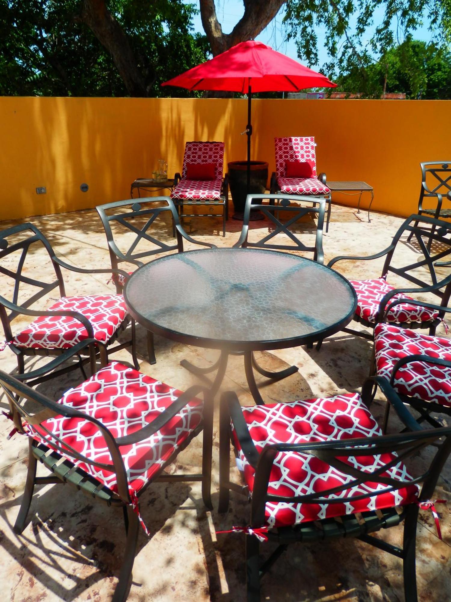 Ochenta Y Dos Bed & Breakfast & Spa Bed & Breakfast