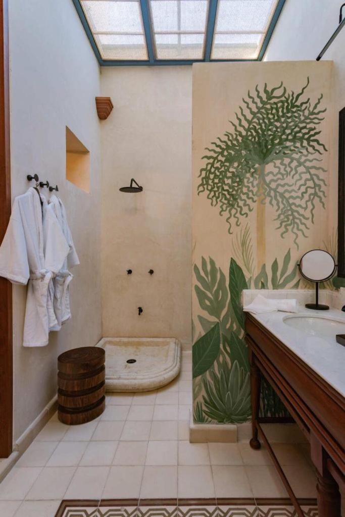 Casa Esther - Parque Santiago Homestay *