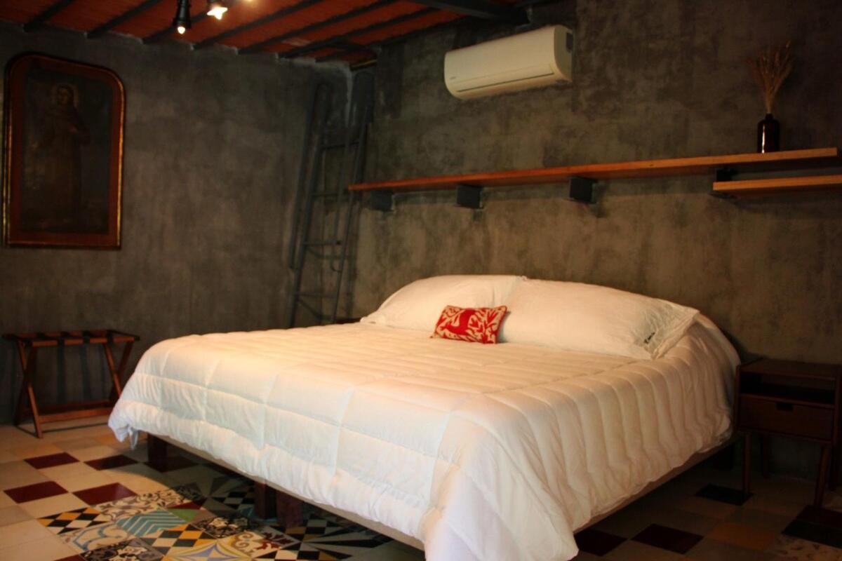 Oasis With Natural Pool In The Heart Of Villa Mérida