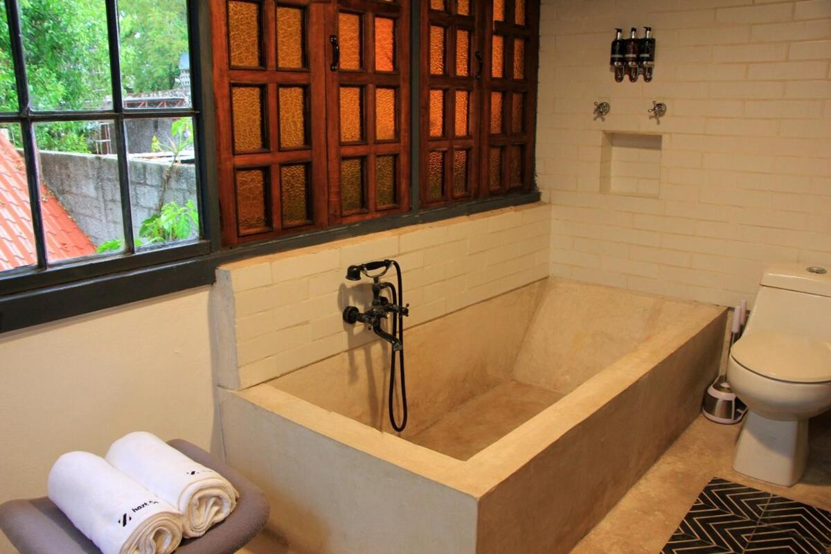 Oasis With Natural Pool In The Heart Of Villa *