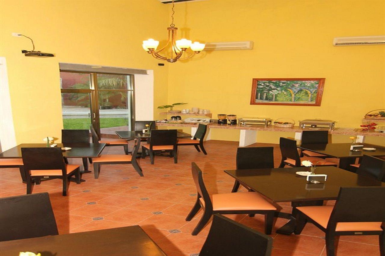 Embajadores Mérida