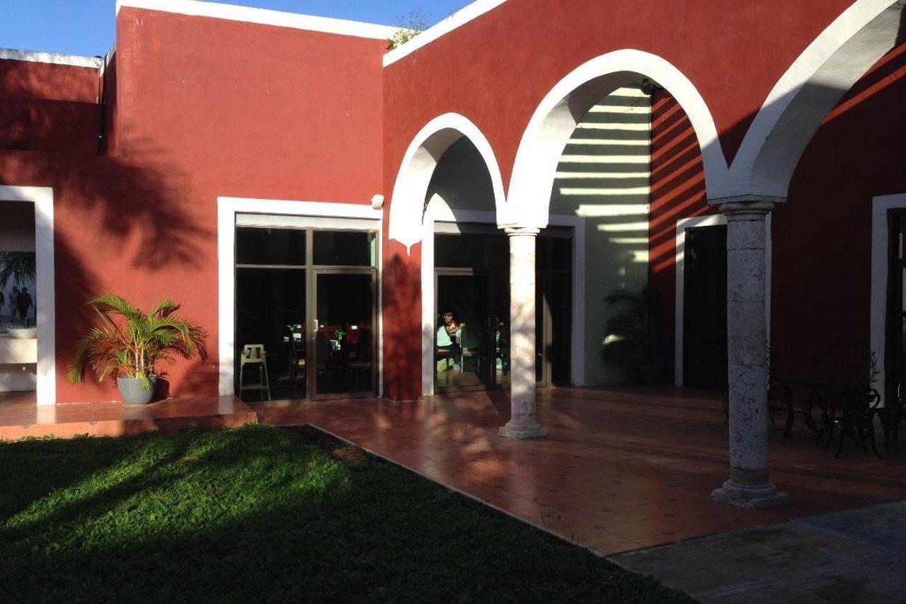 Hotel Embajadores