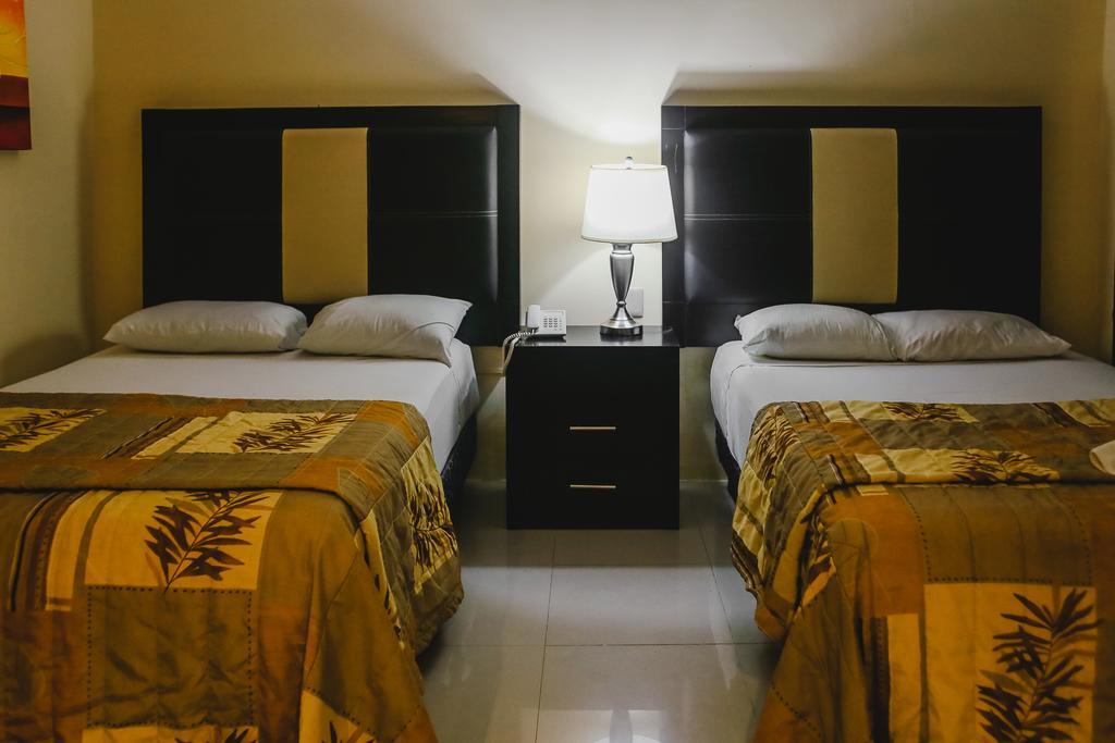 Hotel Plaza Mirador 3*