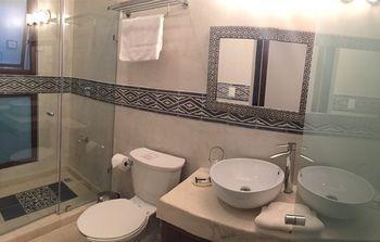 Boutique By The Museo 5*