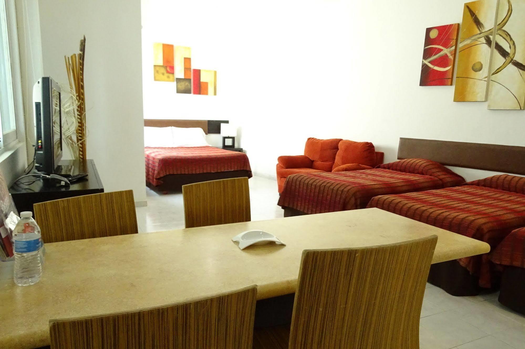 Apartahotel Siete 32 2*