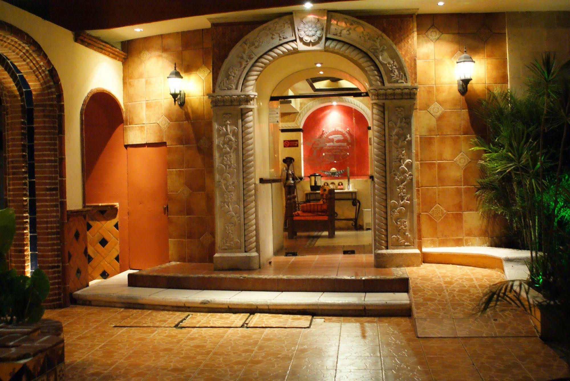 Hotel Flamboyanes