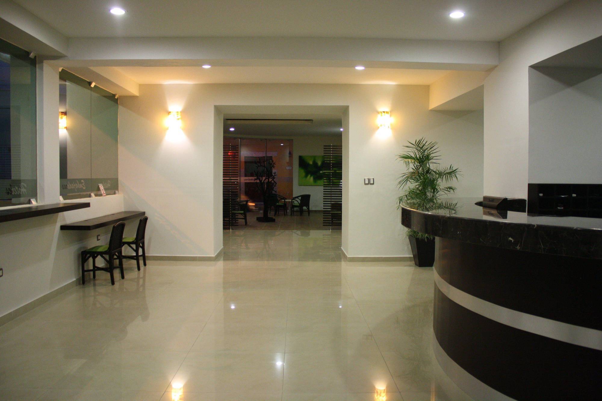 Hotel Embajadores 4*