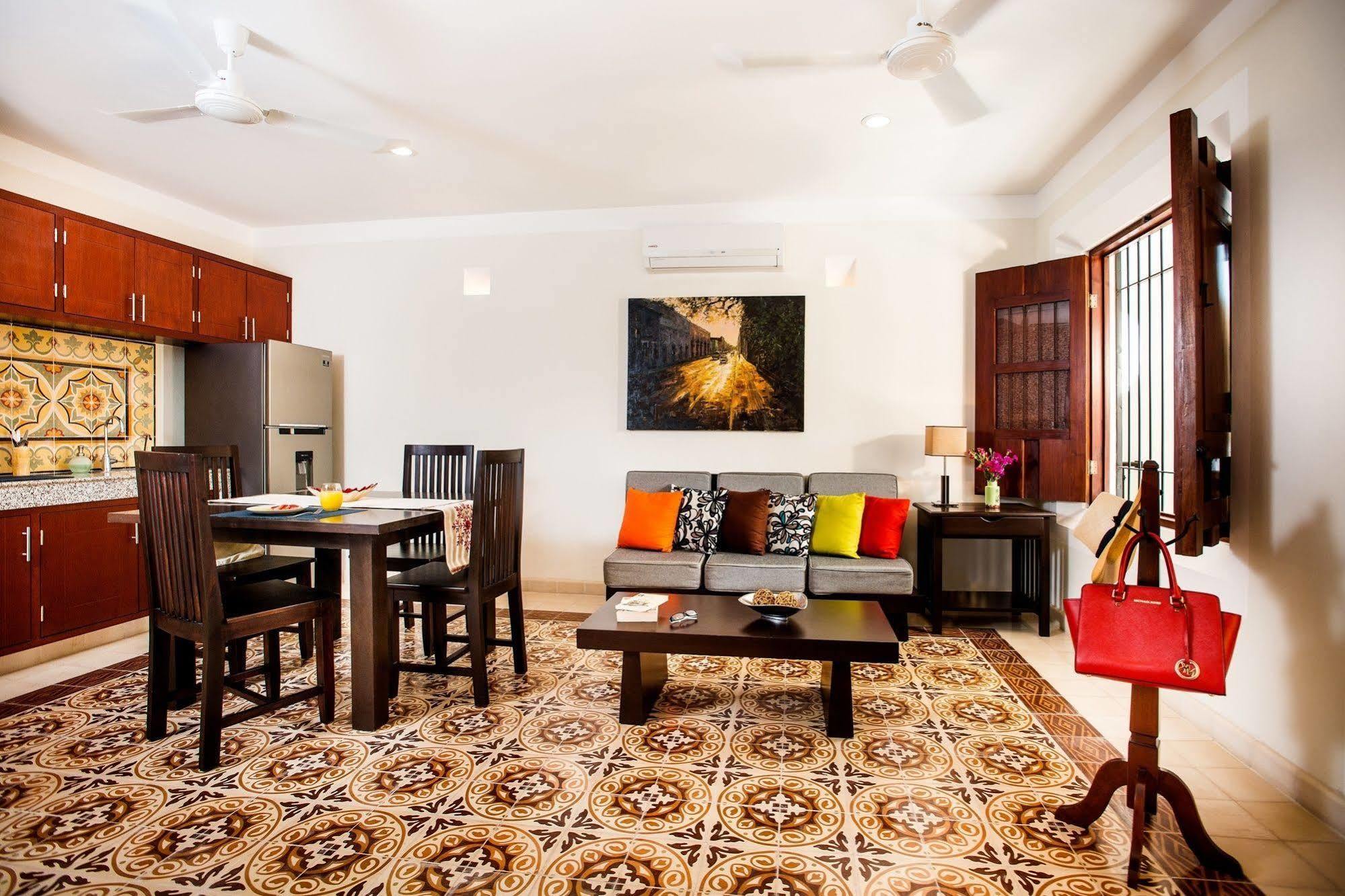 Boutique By The Museo Hotel 4*
