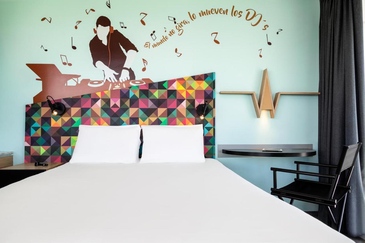 Ibis Styles Galerias Hotel 3*